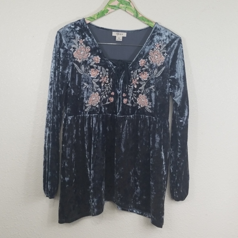 Style & Co crushed velvet embroidered babydoll top